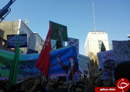 راهپیمایی دانش آموزاد و مردم در راهپیمایی روز دانش آموز