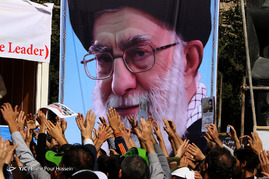 همراه با روز ملی مبارزه با استکبار جهانی - شیراز
