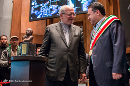 دهمین جشنواره تولیدکنندگان و مدیران جوان حوزه صنعت معدن و تجارت