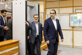 حضور وزیر بهداشت در باشگاه خبرنگاران جوان
