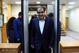 حضور وزیر بهداشت در باشگاه خبرنگاران جوان
