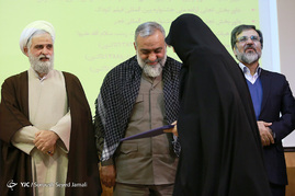 تجلیل ازجهادگران بسیجی عرصه علم، پژوهش و فناوری‎
