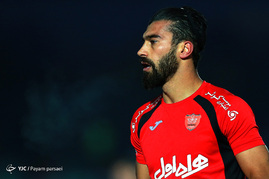 دیدار تیم های فوتبال پرسپولیس و پیکان
