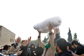 تشییع و خاکسپاری پیکر شهید گمنام در کوی دانشگاه تهران