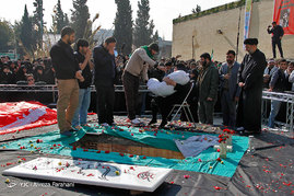 تشییع و خاکسپاری پیکر شهید گمنام در کوی دانشگاه تهران