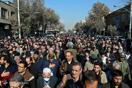 تشییع و تدفین دو شهید گمنام در بوستان گلزار 