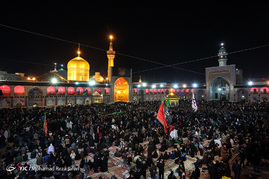 مراسم عزاداری شهادت امام رضا(ع) در حرم رضوی‎

