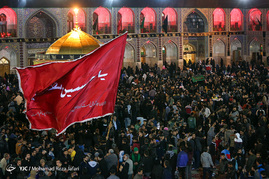 مراسم عزاداری شهادت امام رضا(ع) در حرم رضوی‎
