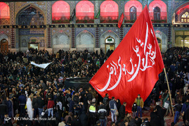 مراسم عزاداری شهادت امام رضا(ع) در حرم رضوی‎
