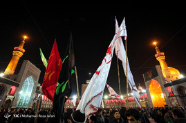 مراسم عزاداری شهادت امام رضا(ع) در حرم رضوی‎
