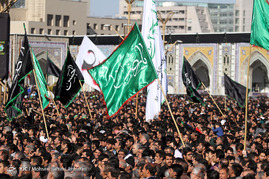 اجتماع عظیم رضویون و نماز ظهر شهادت امام رضا(ع) - مشهد
