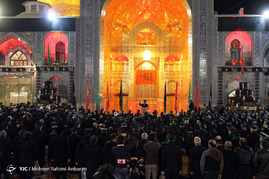 آیین شام غریبان شهادت امام رضا(ع) در حرم رضوی
