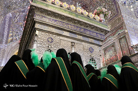 آیین تعویض پرچم گنبد حرم مطهر شاهچراغ(ع) _ شیراز‎
