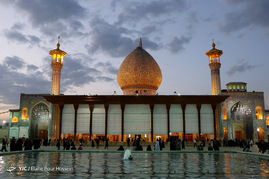 آیین تعویض پرچم گنبد حرم مطهر شاهچراغ(ع) _ شیراز‎
