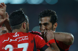 دیدار تیم های فوتبال پرسپولیس و ماشین سازی تبریز
