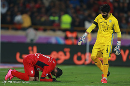 دیدار تیم های فوتبال پرسپولیس و ماشین سازی تبریز