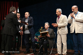 آئین تجلیل از بابک رادمنش‎
