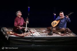 هم‌نوازی کیهان کلهر و اردال ارزنجان‎
