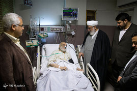 عیادت رئیس دفتر مقام معظم رهبری از حجت الاسلام والمسلمین قرائتی
