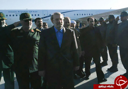  دکترعلی لاریجانی رئیس محترم مجلس شورای اسلامی وارد فرودگاه زاهدان شد مورد اسقبال نماینده ولی فقیه در استان ، استاندار و دیگر مسولین محلی قرار گرفت.