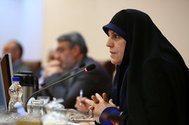 نشست هم اندیشی زنان فعال و نخبه سیاسی 