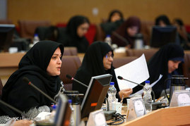 نشست هم اندیشی زنان فعال و نخبه سیاسی 