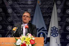 آیین تقدیر از پژوهشگران برتر نظام پولی و بانکی	
