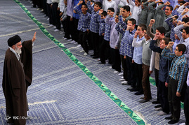 مراسم جشن تکلیف دانش‌آموزان با حضور رهبر معظم انقلاب
