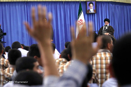 مراسم جشن تکلیف دانش‌آموزان با حضور رهبر معظم انقلاب
