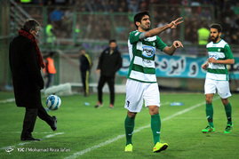 دیدار تیم های فوتبال پرسپولیس و ذوب آهن
