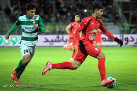 دیدار تیم های فوتبال پرسپولیس و ذوب آهن
