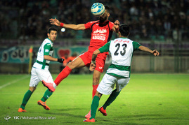 دیدار تیم های فوتبال پرسپولیس و ذوب آهن
