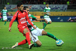 دیدار تیم های فوتبال پرسپولیس و ذوب آهن
