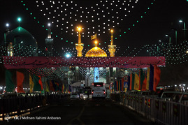 آذین بندی و چراغانی حرم رضوی در شب میلاد حضرت محمد مصطفی(ص)
