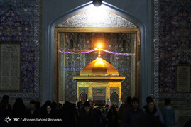 آذین بندی و چراغانی حرم رضوی در شب میلاد حضرت محمد مصطفی(ص)
