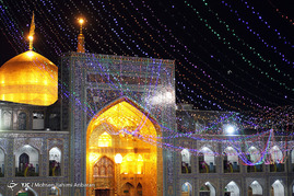 آذین بندی و چراغانی حرم رضوی در شب میلاد حضرت محمد مصطفی(ص)
