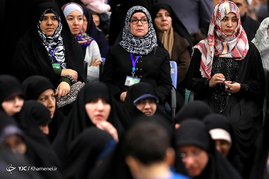 دیدار مسئولان نظام و میهمانان کنفرانس وحدت اسلامى‌ با رهبر معظم انقلاب
