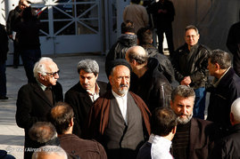 مراسم تشییع پیکر جعفر والی از مقابل تالار وحدت

