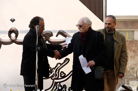 مراسم تشییع پیکر جعفر والی از مقابل تالار وحدت
