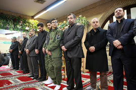 مراسم سالگرد شهید جوانمرد و چهلم شهید خزائی	
