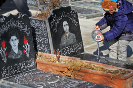 مزار شهدای مدافع حرم حضرت زینب(س)در بهشت امام رضا(ع) - مشهد

