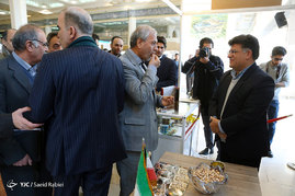 افتتاح نمایشگاه توانمندی های بخش تعاون با رویکرد صادرات 
