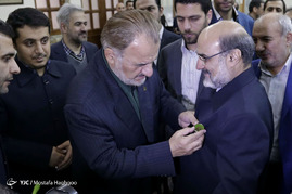 افتتاح دفتر صدا و سیما در حرم حضرت عبدالعظیم حسنی(ع) با حضور رئیس رسانه ملی‎
