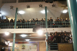 هم اکنون حسینیه جماران