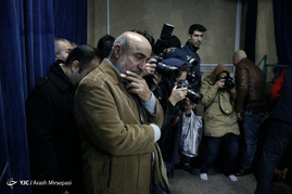 هم اکنون حسینیه جماران