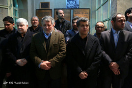 هم اکنون حسینیه جماران