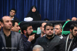 هم اکنون حسینیه جماران