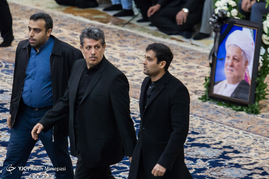 خاکسپاری پیکر آیت الله هاشمی رفسنجانی در مرقد مطهر
