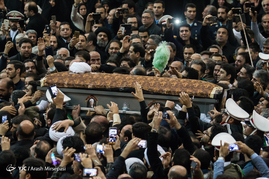 خاکسپاری پیکر آیت الله هاشمی رفسنجانی در مرقد مطهر
