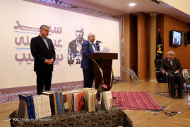 مراسم نكوداشت عبدالعلی دستغيب در شیراز‎
